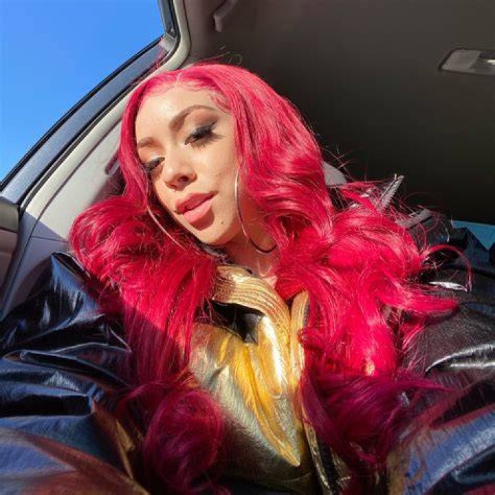 TW Pornstars 1 pic. Salice Rose. Twitter. 🏊🏻&zwj;♀️👙⛅️💜. 206 AM 12 May 2023