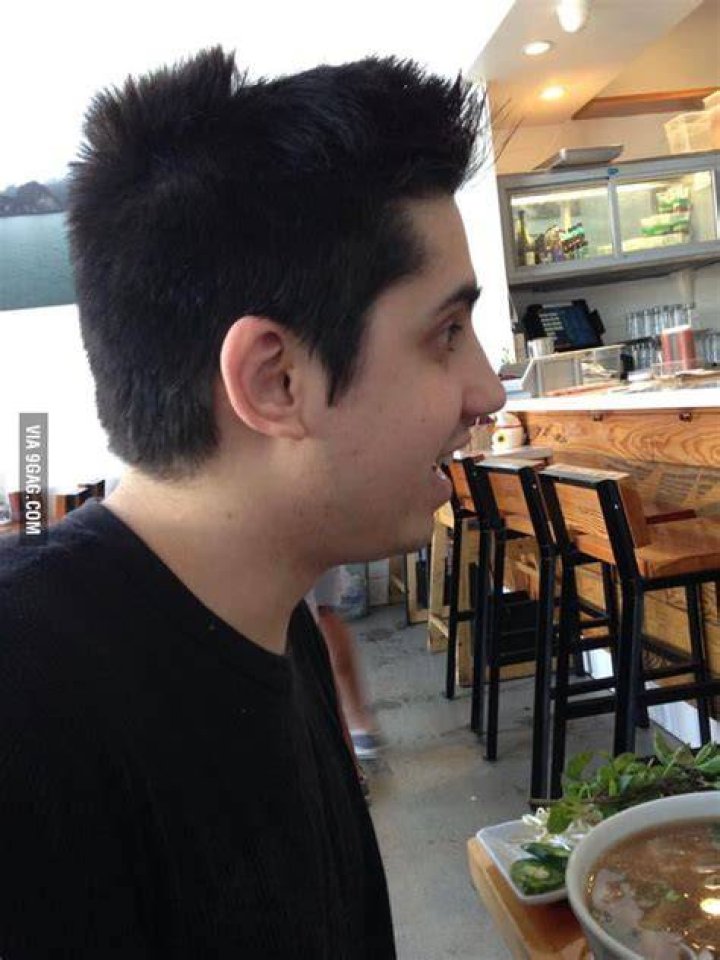 Typical gamer hairstyle. 9GAG