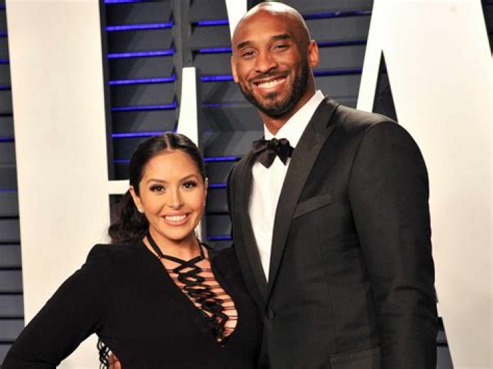 Vanessa and Kobe Bryant attend the "An Unforgettable Evening" of the EIF's Women's Cancer Research Fund at the Beverly Hills, California on May 2, 2013. | Photo: Getty Images