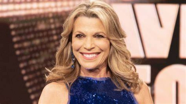 Vanna White poses during an episode of "Celebrity Wheel of Fortune" on October 7, 2022. | Source: Getty Images