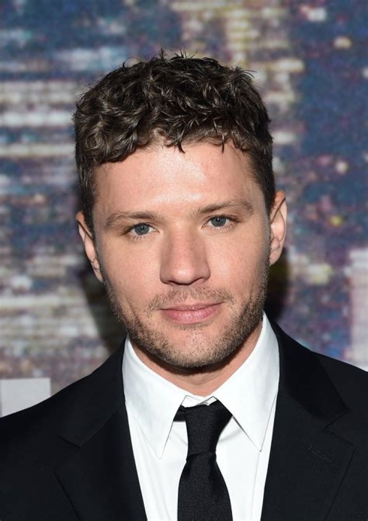 What Ryan Phillippe's Relationship With His Daughter Ava Is Really Like