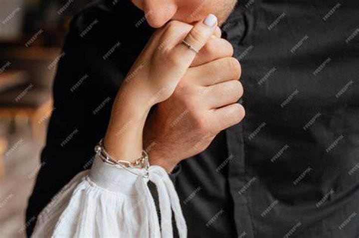 When he kisses your hand while driving. CUTE N COUNTRY relationship Pinterest Kiss